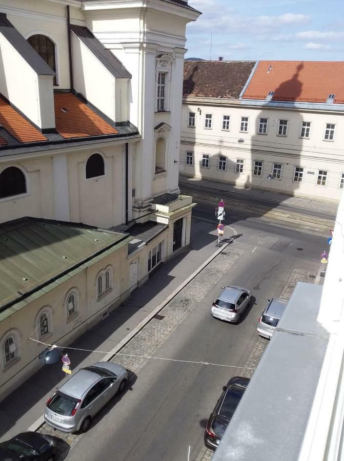 Apartment Alser Vienna Esterno foto